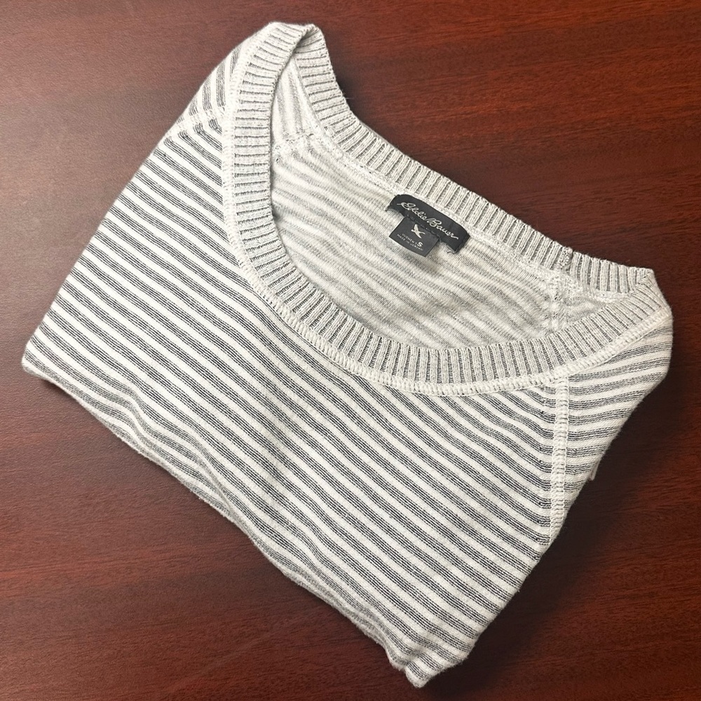 Eddie Bauer Gray and White Crew Neck Sweater Womens Size S Cotton Fall Spring